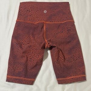 lululemon athletica Women's Red and Black Patterned Bike Shorts